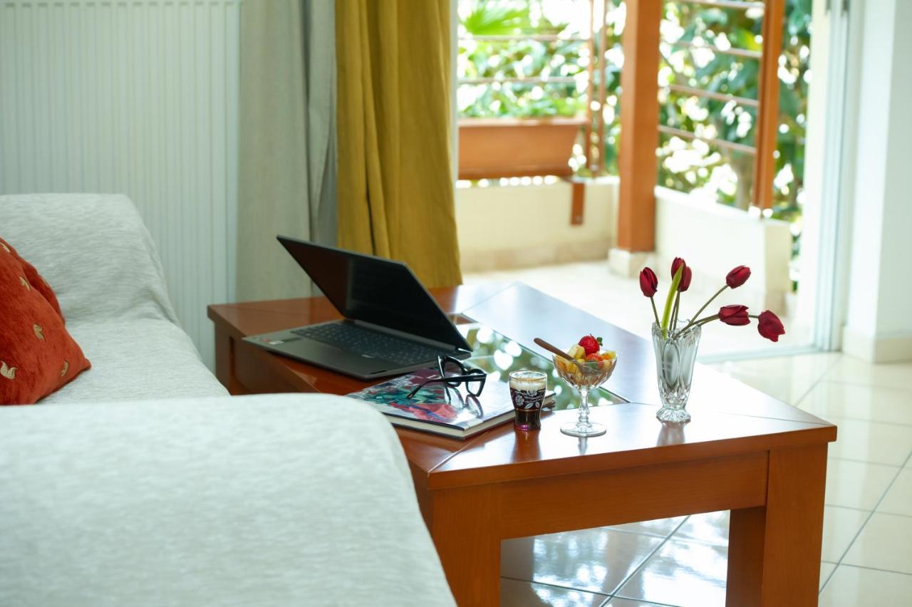 At Aqua Kallithea Apartment *